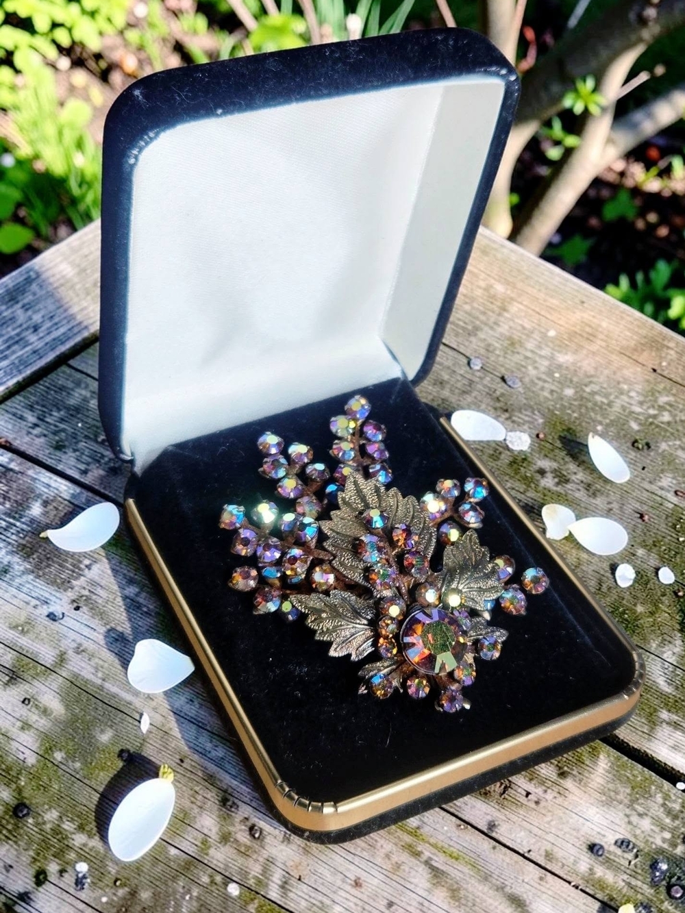 Vintage Aurora Borealis Crystal & Leaf Figural Brooch AS IS